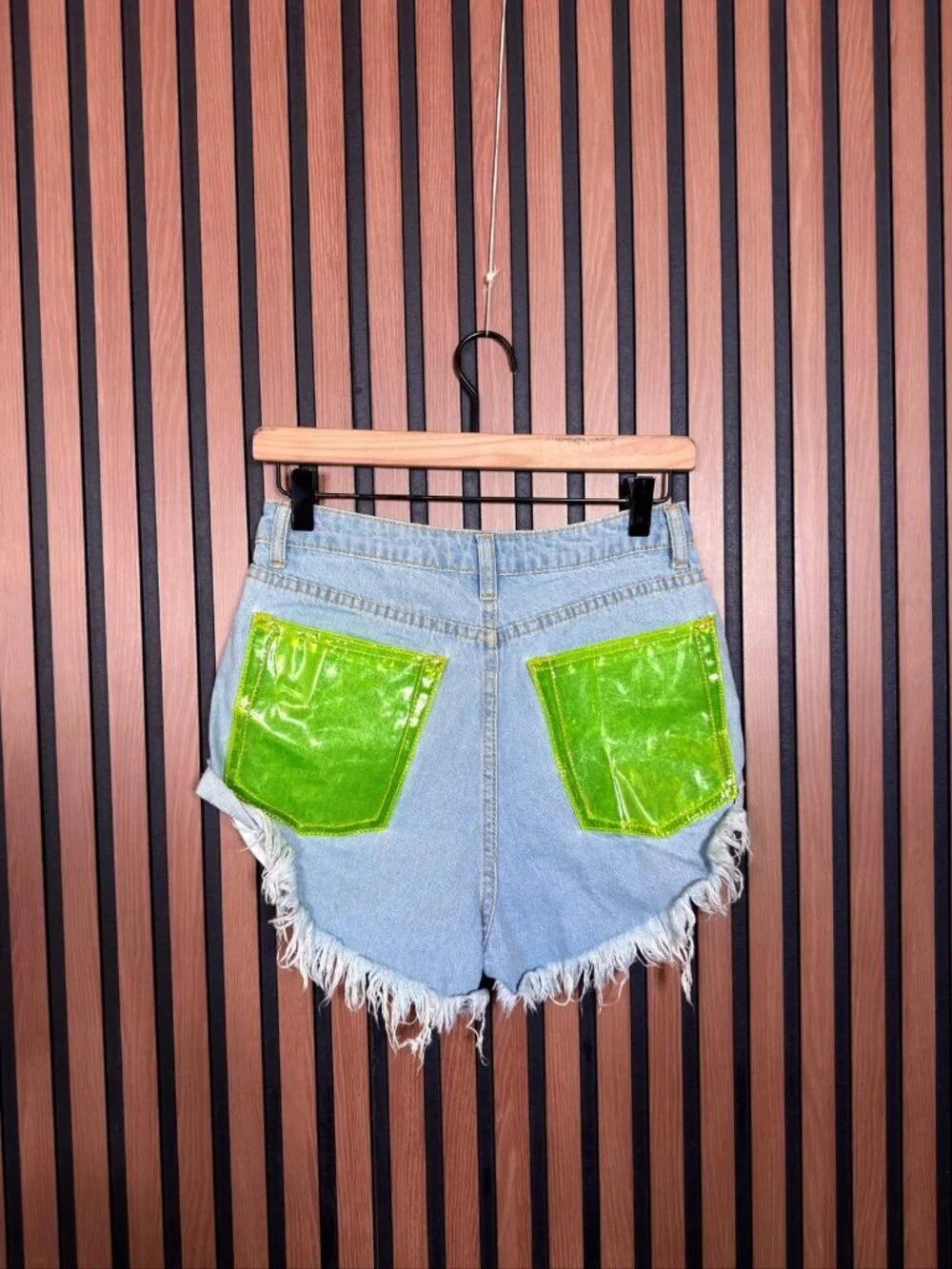 New Signature 8 Jean Shorts Small Womens Blue Frayed PVC Trim Denim